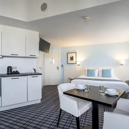 Hotel Leopold